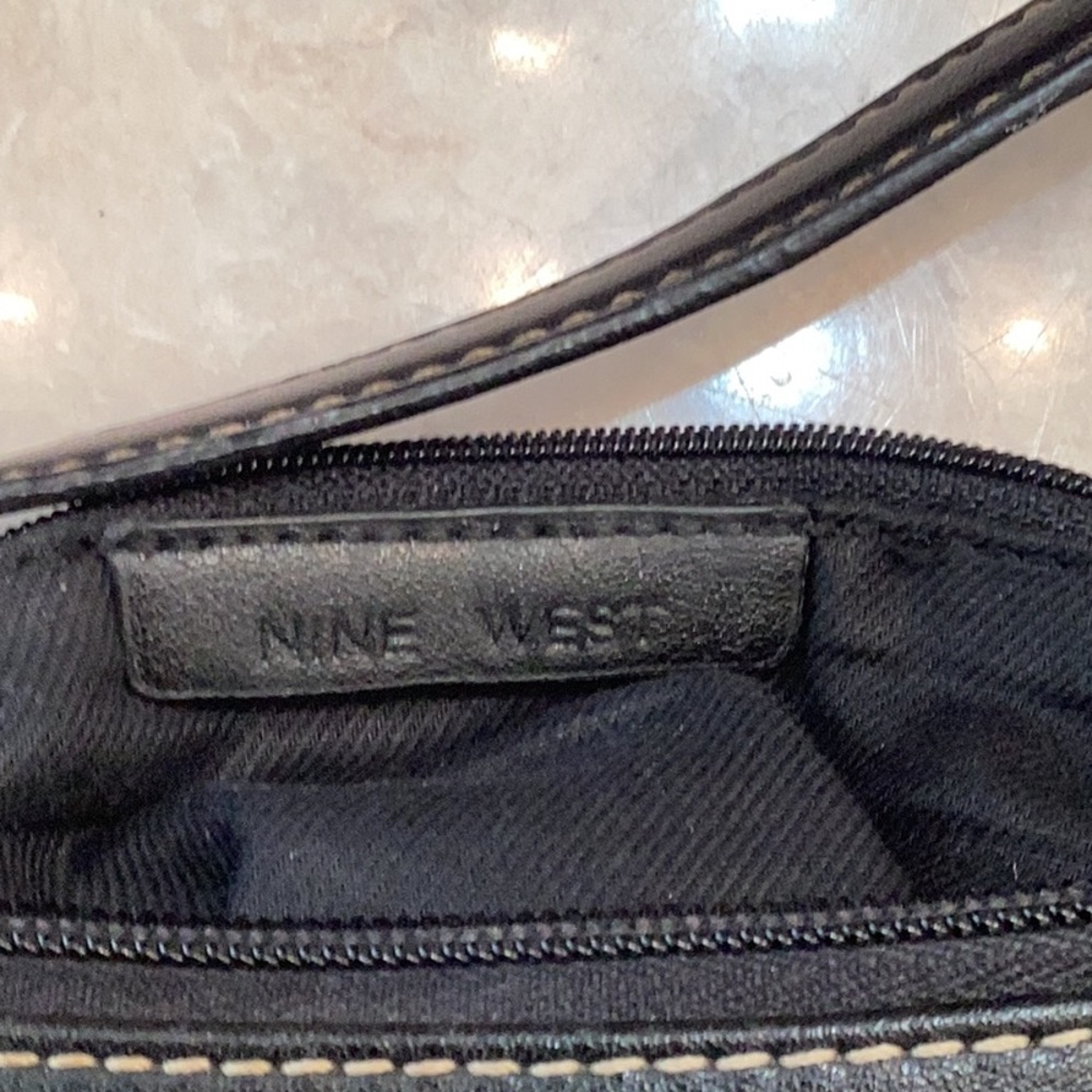 Small black Nine West purse
